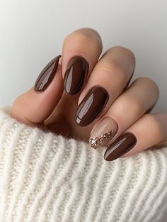 Brown Nails With Brown Tips, Fall Nail Colors Oval Shape, Dip Nails Ideas For November, Chocolate Mocha Nails, Brown Nails Thanksgiving, Cute And Simple Almond Nails, Malaga Wine Nails Design, October Nail Inspo 2024, Fall French Dip Nails