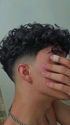 Boys Haircuts Curly Hair, Taper Fade Short Hair, Haircut Designs For Men, Taper Fade Curly Hair, Male Haircuts Curly, Curly Hair Fade, Mens Haircuts Short Hair