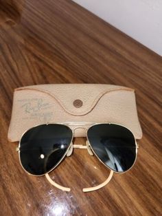 ad eBay - Find many great new & used options and get the best deals for 1950's Vintage Ray-Bans Cobra Style B&L 1/10 12K Gold GF USA Aviator Sunglasses at the best online prices at eBay! Free shipping for many products! 1950 Vintage, 1950s Vintage, Aviator Sunglasses, Style Board, Ebay Finds, Ray Bans, Gold Filled, Sunglasses, Free Shipping