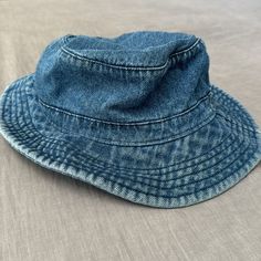 Women’s Blue American Eagle Denim Bucket Hat. Never Worn Blue Denim Bucket Hat With Short Brim, Blue Denim Bucket Hat For Summer, Blue Washed Bucket Hat, Summer Denim Hat In Medium Wash, Blue Washed Hat With Curved Brim, Denim Blue Bucket Hat With Short Brim, Summer Denim Bucket Hat With Curved Brim, Denim Bucket Hat With Short Brim For Beach, Blue Denim Brimmed Hat