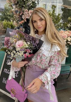 Rosé Pink Aesthetic, Rich Girl Outfits, 70s Inspired Fashion, Style Inspiration Spring, Fashion Lighting, Spring Summer Outfits, Outfits Casuales, Colorful Fashion