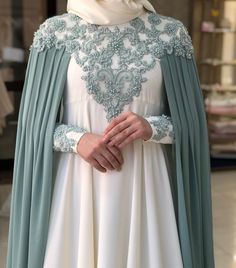 Long Gown Ideas, Designer Dresses Elegant, Fall Bridesmaids, Gown Ideas, Long Sleeve Wedding Gowns, Long Gowns, Frock Fashion, Mode Turban