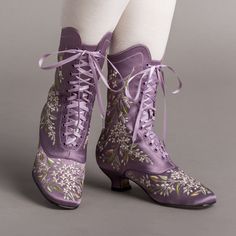 Unicorn Clothes Women, Light Purple Boots, Victorian Shoes Women, Victorian Boots Women, Victorian Heels, Lavender Boots, American Duchess Shoes, Pieces Aesthetic, Satin Boots