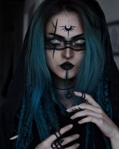 Dark Fairy Costume, Witchy Makeup, Halloween Makeup Witch, Witch Cosplay, Halloween Makeup Ideas