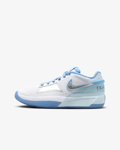 the nike kd trey basketball shoe in white and blue