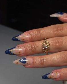 Ocean Inspo Nails, Nail Art Detailed, Nails For Dubai, Nail Inspo Blue And White, Almond Aesthetic Nails, Nail Inspo Navy Blue, Winter Design Nails, Senior Picture Nails, Pearl Nail Ideas