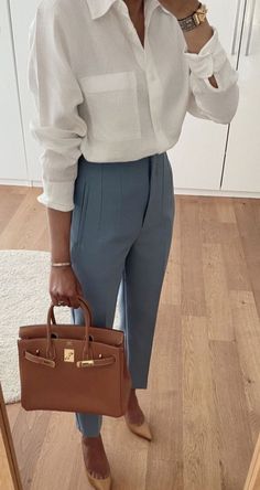 Classy Work Outfits Aesthetic, Classy Business Outfits For Women Summer, Working Girl Aesthetic Office, Florida Work Outfits, Work Outfits Women Corporate, Corporate Girl Aesthetic, Social Work Outfits, Chique Outfit, Professional Outfits Women