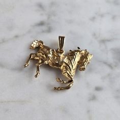 A Womens Vintage Estate 14k Yellow Gold Horse Pendant. The Pendant Weighs 3.0g And Measures 1" Long By 7/8" Wide. Pendant Is Marked On The Back Of The Head. Makes A Great Gift For That Someone Special. Any Questions, Please Ask. Be Sure To Check Out Our Other Items For Sale. Horse Pendant, Gold Horse, Back Of The Head, Horses Pendant, Items For Sale, Womens Jewelry Necklace, Favorite Jewelry, Great Gifts, Display Homes