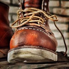 Wing Boots, Old Boots, Street Bob, Wing Shoes, Red Wing Shoes, Old Dresses, Mens Boots Fashion