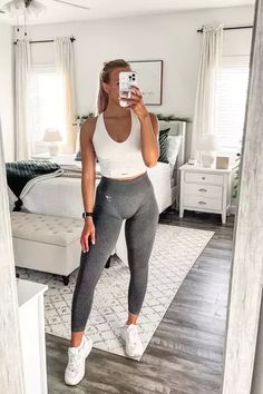 [Sponsored] 60 Must Have Gym Shark Women Workout Outfits Ideas To Copy Quickly #gymsharkwomenworkoutoutfits Vans Workout Outfit, Workout Class Outfit, Cute Workout Outfits For Women, Outfit Ideas Workout, Women Workout Outfits, Gym Shark Outfit, Comfy Workout Outfits