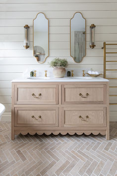 Dijon tumbled limestone tiles are a metro shaped tile that can be laid in an array of patterns. The mineral and fossil detail evident in this stone, make it a perfect choice for those wanting a rustic appearance to their space. Horizontal Shiplap Bathroom, Horizontal Shiplap, Mcgee Bathroom, Studio Mcgee Bathroom, Armac Martin, Shiplap Bathroom, Indoor Tile, Brass Cabinet Hardware