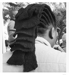 Men With Locs, Mens Dreadlock Styles, Free Form Locs, Freeform Locs, Dreadlock Rasta, Thick Locs, Male Haircuts Curly, Deadly Nightshade