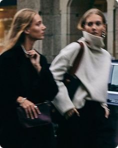 Scandinavian Fashion Women Winter, Autumn In New York, Nyc Girl, High Society, Old Money Aesthetic, New Energy, Winter Aesthetic, Autumn Aesthetic, Mode Inspo