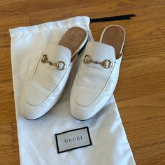 Gucci White Princeton Slip On Mules Size 38 Great Condition Dust Bag Included Soles Have Protective Covers To Prolong The Life Of The Shoe Shoes Gucci, Slip On Mules, Gucci Shoes, Mule Clogs, Mules Shoes, Slip Ons, Clogs, Dust Bag, Slip On