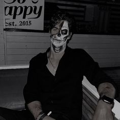 Guys Halloween Makeup, Quick Halloween Costumes Last Minute, Halloween Costumes Last Minute, Will Grayson Iii, Costumes Last Minute, Quick Halloween Costumes, Hot Halloween Outfits, Halloween Men, Male Makeup