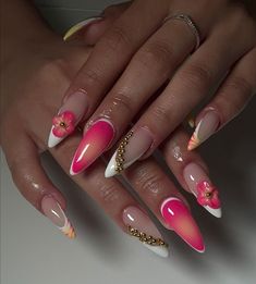 Elevate your nails with this stunning pink floral summer nail set. With 3D flowers in trend now, there is no better set to have on! They exude class and style without doing too much. Perfect for an everyday nail set of for special occasions, such as weddings, graduation, birthdays and special holidays.   Each nail set is custom made for each customer. If you have any questions about the size or style of the nails, please message me, I'm more than willing to assist of answer any queries you may have.  We understand that our customers appreciate quick and seamless deliveries so we work around the clock to deliver high quality press on nails in a short period of time. We take 1-4 working days to make the set, followed by 5-12 working days delivery. Each package gets FREE international deliver Acrylic Nails Cute, Cute Press On Nails, Press On Nails Almond, Pink Press On Nails, Almond Press On Nails, Nails Hand Painted, Holloween Nails, Art Deco Nails, Nails Cute