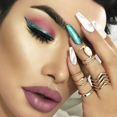 @trulyperfect Lou Flores, Teal Eyeshadow, Eye Shadow Primer, Diverse Beauty, Trendy Eyeshadow, Glossy Makeup, Set Ideas, Makeup Guide, Mini Makeup