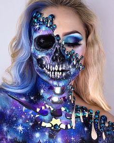 Horror Smink, Beautiful Halloween Makeup, Makeup Zombie, Halloween Make-up Looks, Creepy Makeup, Galaxy Makeup, Halloween Makeup Pretty