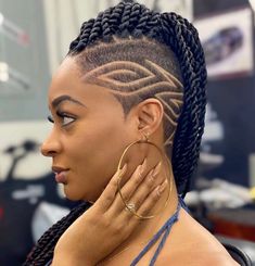 Braids With A Fade For Women, Bold Hair Color Black Women, Shaved Sides With Locs Black Women, Mohawk Braids With Shaved Sides, Shaved Locs Styles, Knotless Braids With Shaved Sides, Braids With Shaved Sides Black Women, Microlocs With Shaved Sides, Locs With Shaved Sides