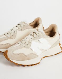 New Balance 327 sneakers in oatmeal and white | ASOS New Balance Beige, Basket New Balance, Sneaker New Balance, Beige Sneakers, Heritage Fashion, New Balance Sneakers