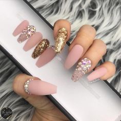 Nails Quinceanera, Quinceanera Nails, Set Nails, Gold Nail Designs, Colorful Nails, Gold Nail, Ballerina Nails, Pink Set, Design Nail