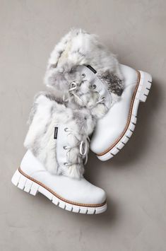 Women’s Memphis Wool-Lined Italian Leather Boots with Rabbit Fur Trim | Overland Warm Boots Women Winter, Furr Boots, Winter Wedding Boots, Italian Leather Boots, Boots With Fur, Laced Boots, Plush Rabbit, Glamour Vintage, Cute Nikes