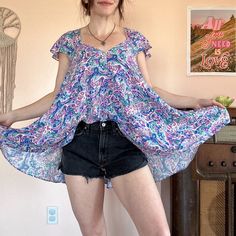 Brand New. Boho Tunic Short Sleeve Top. Flowy Material. Retro, Festival, Hippie, Boho, Upcycle, Vintage, Cottagecore, Urban Outfitters, American Eagle, Free People, Earthbound Trading Co, Wild Fable, Zara, Anthropologie, Altard State, Y2k, Woodstock, Kathmandu, Modcloth, Pretty Little Thing, Fairy, Witchy, H&M, Forever 21, Aerie, American Vintage, Universal Thread, Old Navy, Boutique Purple V-neck Beach Top, Floral Print Lavender Top For Vacation, Lavender Floral Print Top For Vacation, Lavender V-neck Top For Vacation, Beach Purple Printed Blouse, Purple Flowy Beach Top, Purple V-neck Top For Vacation, Flowy Purple Beach Top, Blue Paisley Print Beach Top