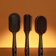 For bouncy blowouts & silk presses, our Paddle Brush for blow drying is a styling tool that helps create elongated & elevated styles for every curly hair type with ease. Made with heat-resistant nylon bristles, our sleek hair brush is designed for heat styling & removing tangles from stretched & finished natural hair. This Paddle Brush for curly hair features an easy-to-clean matte handle & flexible bristles for a snag-free & damage-free brushing experience during your hair care routine. Hair Brush Curly Hair, Natural Hair Tools, Brush For Curly Hair, Brush Pattern, Hair Pattern, Pattern Beauty, Sleek Hair, Curly Hair Types, Hair Patterns