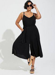 Rayon Slub Easy Culotte Jumpsuit, DEEP BLACK Plus Size Tourist Outfits, Plus Size Black Outfits, Plus Size Travel Outfits, Momma Outfits, Plus Size Summer Fashion, Summer Outfits Curvy, Straps Jumpsuit, Performance Outfits, Plus Size Summer Outfits