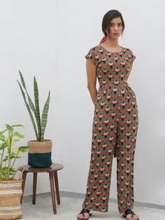 Black Jumpsuit, Jumpsuit, Jumpsuits, Casual Style, Black Outfit, Womens Clothing, Handwoven Clothing, Handloom Cotton, Cotton Outfit, Linen Clothing, Vintage Style, Chic Style, Minimal Outfit, Minimal Jumpsuit, Date Night Outift, Date Night Jumpsuit,, Printed Jumpsuit, Casual Outfit, Grey Print Jumpsuit Casual Outfit, Brunch Looks, Outfit Grey, Minimal Outfit