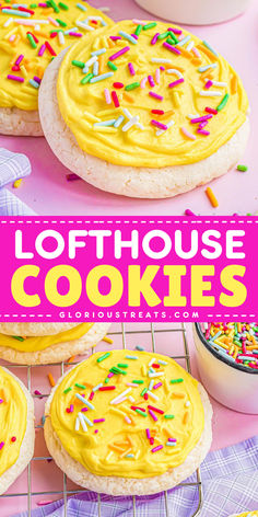 Looking for easy school breakfast idea? Try this Lofthouse cookies! The cookies are tender, soft and sweet. Colorful sprinkles make them more fun to eat. Kids and adults will love this simple back to school recipe. Save this Lofthouse cookies recipe now! Simple Cookie Decorating, Sweet Buttercream Frosting, Lofthouse Cookie Recipe, Lofthouse Sugar Cookies, Lofthouse Cookies, Summer Cookie, Homemade Sugar Cookies, Simple Dessert, Cookie Snack