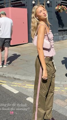 Bangkok Style Outfits, Pink And Tan Outfit, Tan Outfit, Funky Outfits, Brunch Outfit, Comfortable Fashion