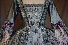 edwardian bodice details | Bodice Detail on ROBE A LA FRANCAISE by Rachel Kerby, via Flickr Alternative Wedding Gown, Types Of Gowns, Ruffle Gown, Dress Weights, Custom Gown