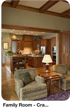 Paint Cupboards, Traditional Family Room Design, Light Oak Cabinets, Stained Wood Trim, Cupboards Kitchen, Traditional Family Room, Oak Kitchen Cabinets, Casa Country, Kitchen Paint Colors