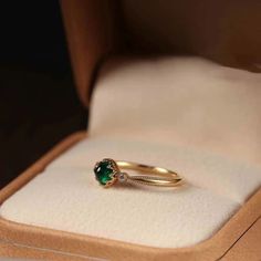 Vintage Silver Emerald Tower-Shaped Open Ring – Byher Timeless Emerald Diamond Wedding Ring, Green Timeless Diamond Wedding Ring, Green Diamond Ring For Formal Occasions, Elegant Green Diamond Ring With Center Stone, Timeless Green Emerald Wedding Ring, Timeless Emerald Wedding Ring For May Birthstone, Timeless Green Wedding Dress For Formal Occasion, Elegant Gemstone Ring, Elegant Green Diamond Ring