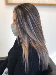 Straight Hair With Balayage Brunettes, Bronde Balayage Dimension, Mushroom Blonde Hair With Highlights, Blondish Highlights, Highlights For Dark Brown Hair Straight, Brown Hair Balayage Blonde, Dark Brown Hair With Highlights Straight, Smoky Brunette Hair, Dark Brown Hair With Blonde Balayage