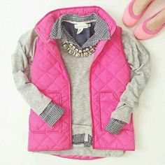 Pretty in pink Pink Vest Outfit, Vest Outfit, Pink Vest, Preppy Outfits, Fall Winter Outfits, Outfits Casuales, New Yorker, Preppy Style, Look Fashion