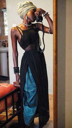 Boohoo Chic, Afro Punk Outfits, Afro Punk Fashion, Afrocentric Fashion, Black Royalty, Earthy Style, Head Wrap Styles, Afro Punk, Punk Outfits