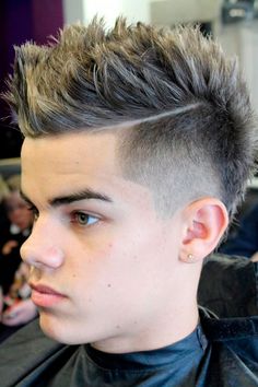 Leo Haircut, Trendy Boy Haircuts, Modern Boy Haircuts, Trending Boys Haircuts, Braid Hairstyles For Men, Boys Hair Style, Cooper Hair, Long Mohawk, Trendy Boys Haircuts