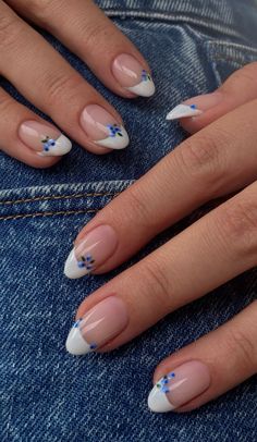 🫐🫐 Blueberry French Nails, Blueberry French Tip Nails, European Vacation Nails, Blue French Nails Tips, Blueberry Nail Design, Blueberry Nail Art, Honeymoon Nails Ideas, French Tips With Blue, England Nails