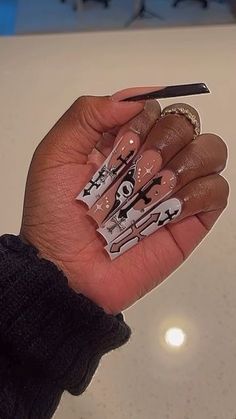 Demon Acrylic Nails, How To Draw Ghostface On Nails, Extra Long Halloween Acrylic Nails, Scary Movie Nails, Xxl Long Acrylic Nails Halloween, Xl Goth Nails, Ghostface Nails