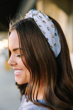 No one can stop your shine while rocking this adorable headband! Those colorful rhinestones catch the light perfectly! This headband with it shiny rhinestone embellishments and knotted detail make it a perfect edition to your accessories collection! Floral Cocktail Dress, Cruise Outfits, Long Sleeve Outerwear, Mint Julep Boutique, Cute Spring Outfits, Two Piece Swimwear, Rhinestone Embellishments, Rhinestone Headband, Friend Outfits