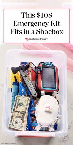 Tornado Emergency Kit Families, Emergency Bags, Organize Photos, Diy Survival, Emergency Binder, 72 Hour Kits