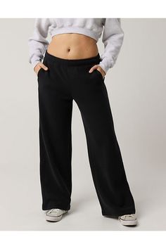 THE LOOK: Holds its shape. Elevated basic. Wide leg silhouette./THE FEEL: Brushed. Soooo soft on the inside. Weightless./THE MOVES: On the go./Accessibility deets: elastic waistband & internal drawstring for easier on/off! Aerie Wide Leg Pant, Sporty Wide Leg Sweatpants For Everyday, Sporty Wide Leg Sweatpants, Aerie Sweatpants, Solid Full-length Bottoms For Everyday, Sporty Cozy Fit Bottoms For Everyday, Sporty Everyday Bottoms With Cozy Fit, American Eagle Clothes, Everyday Full-length Athleisure Bottoms