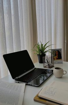 Working desk Laptop On Desk Aesthetic, Working On A Laptop Aesthetic, Aesthetic Desk Pictures, Corporate Desk Aesthetic, Laptop Desk Aesthetic, Online Work Aesthetic, Work Laptop Aesthetic, Aesthetic Pictures Laptop, Working Aesthetic Laptop