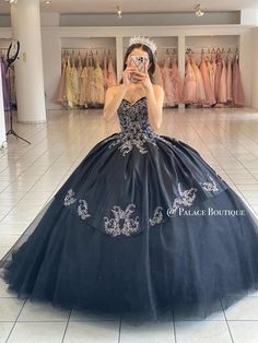 Black And Purple Quinceanera Dresses, Butterfly Quince, Purple Quinceanera Dresses, Gold Corset, Quinceañera Dresses, Quinceañera Ideas, Looks Kylie Jenner