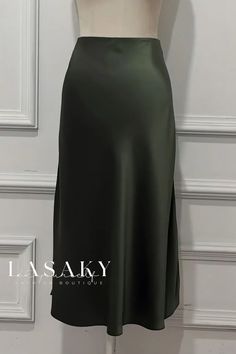 Lasaky - Stylish and Sophisticated Belted Midi Skirt Green Formal Midi Skirt, Green Midi Skirt For Evening, Green Flowy Formal Skirt, Elegant Green Skirt For Night Out, Chic Green Maxi Skirt For Night Out, Formal Green Flowy Skirt, Elegant Green Pencil Skirt For Party, Chic Green Evening Skirt, Elegant Green Relaxed Maxi Skirt