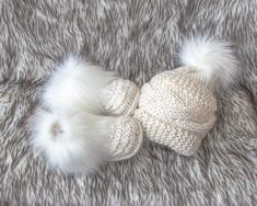 Baby Winter Clothes, Preemie Clothes, Beige Baby, Gender Neutral Clothes, Winter Baby Clothes, Neutral Baby Clothes, Crochet Booties, Faux Fur Pom Pom, Gender Neutral Baby Clothes