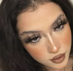 Elfish Makeup, Big Lashes Makeup Look, Ethereal Makeup, Creative Eye Makeup