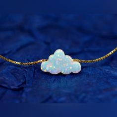 This Is A Listing For A Beautiful Opal Cloud Necklace . Perfect As A Fun Unique Gift Or Just Something For Yourself To Mix Up Your Accessories. Brand New. Choice Of Gold Or Silver Chain. Collar Hippie, Cloud Necklace, Beluga Whale, Sweet Home Alabama, Sparkly Things, Maneki Neko, Jewelry Lookbook, Pretty Jewelry, Look Vintage